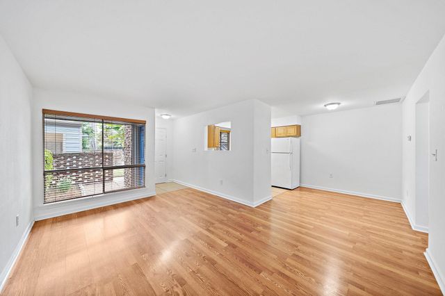 100 Market Street 4, Galveston, TX 77550