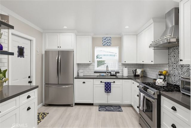 619 N PERSHORE Avenue, San Dimas, CA 91773