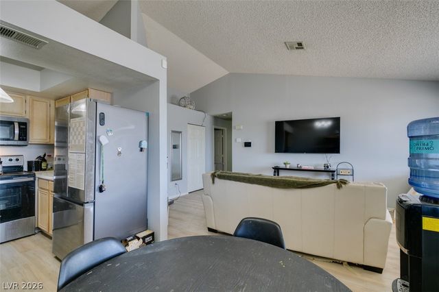 5335 Rod Court 104, Las Vegas, NV 89122