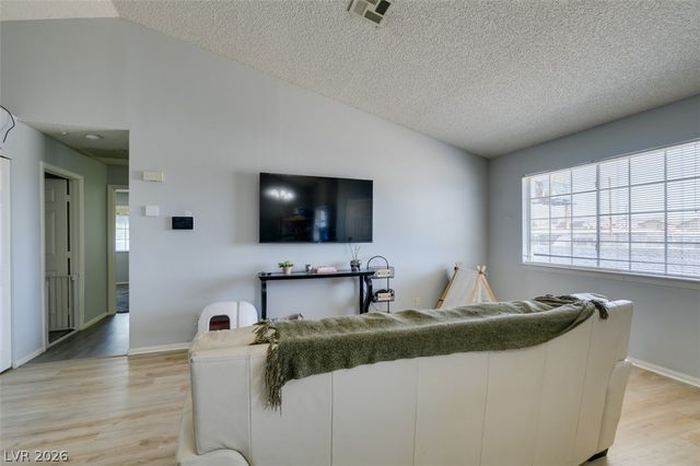 5335 Rod Court 104, Las Vegas, NV 89122