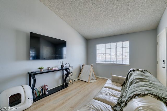 5335 Rod Court 104, Las Vegas, NV 89122