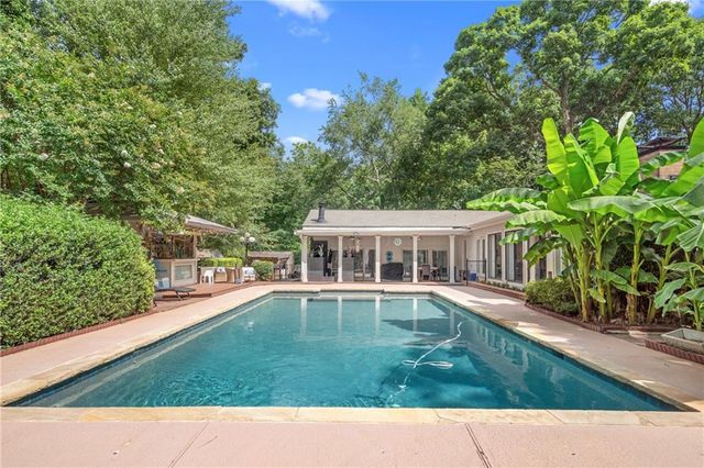 1204 Heritage Hills Circle, Snellville, GA 30078