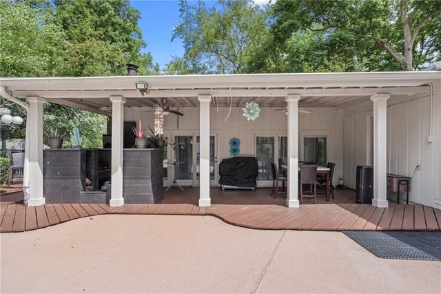 1204 Heritage Hills Circle, Snellville, GA 30078