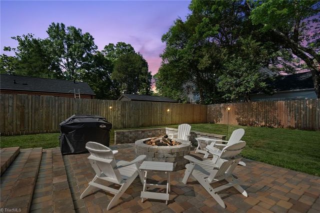 2304 Fairfield Avenue, Greensboro, NC 27408