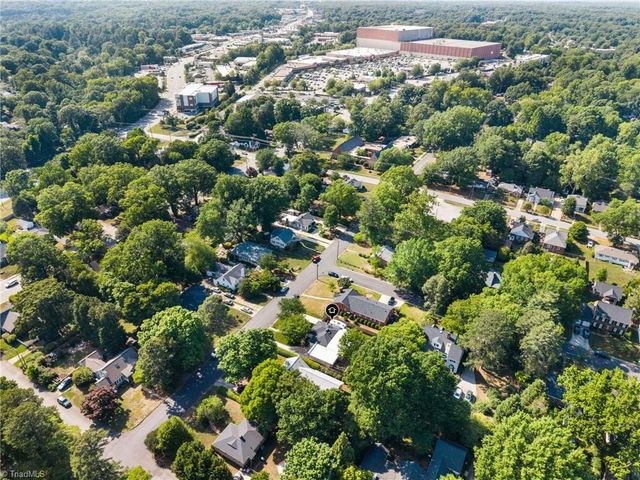 2304 Fairfield Avenue, Greensboro, NC 27408