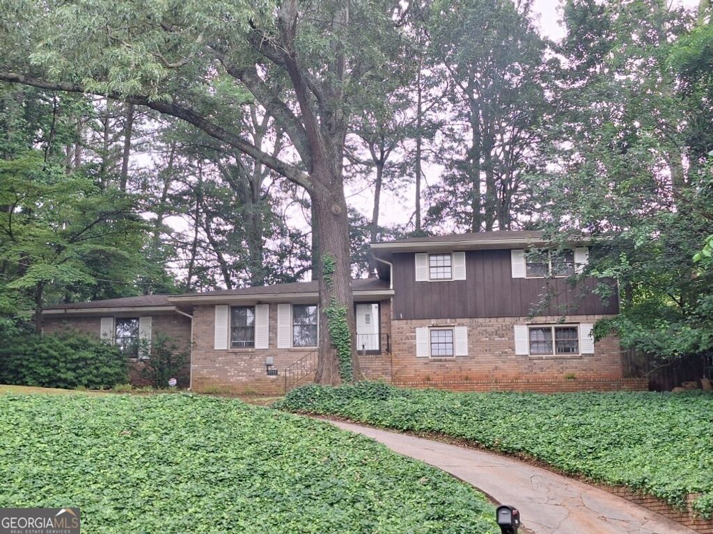 1236 S Shadygrove Court, Stone Mountain, GA 30083