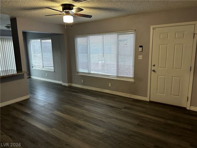 3915 Calle Tereon, Las Vegas, NV 89103