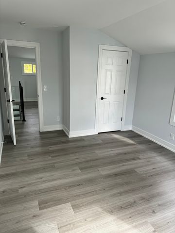 33670 N Lake Shore Drive, Grayslake, IL 60030