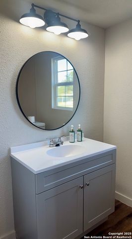 419 W Culberson, Sabinal, TX 78881