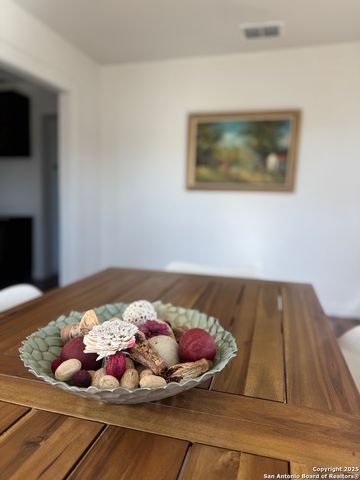 419 W Culberson, Sabinal, TX 78881