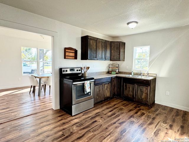 419 W Culberson, Sabinal, TX 78881