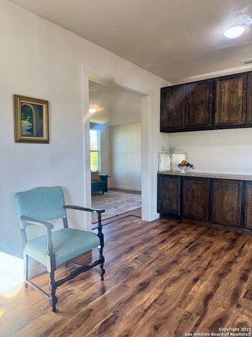 419 W Culberson, Sabinal, TX 78881