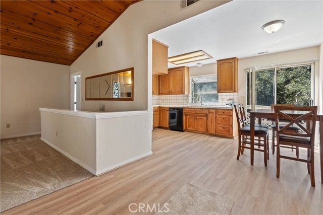 23561 Short Way, Crestline, CA 92325