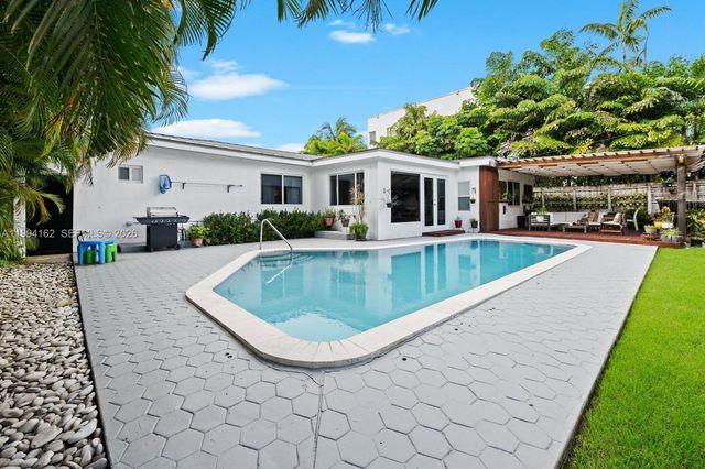 3551 E Glencoe Street, Miami, FL 33133