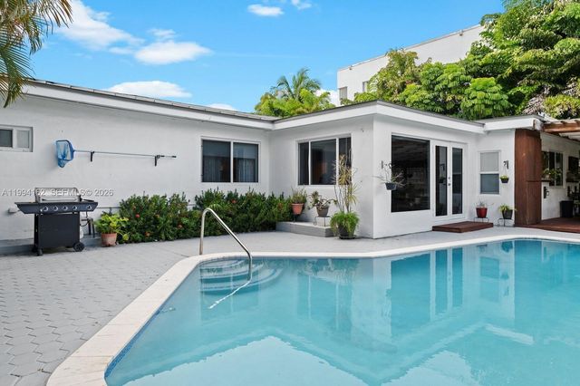 3551 E Glencoe Street, Miami, FL 33133