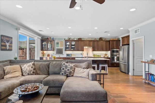 2867 Westport Cir, Oakdale, CA 95361