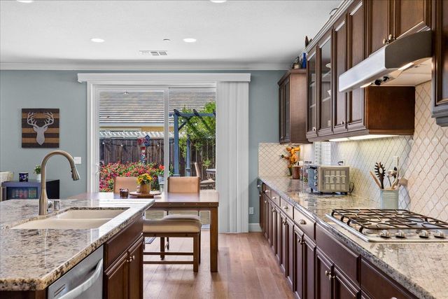 2867 Westport Cir, Oakdale, CA 95361
