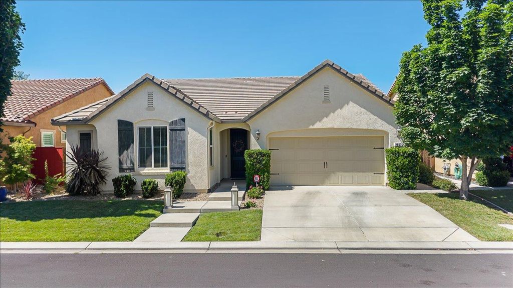 2867 Westport Cir, Oakdale, CA 95361