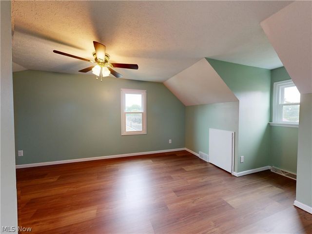3904 Dunbar Street, Youngstown, OH 44515
