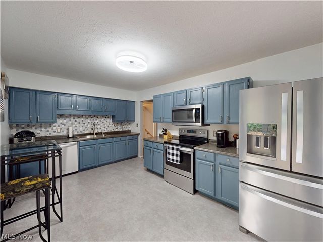 3904 Dunbar Street, Youngstown, OH 44515