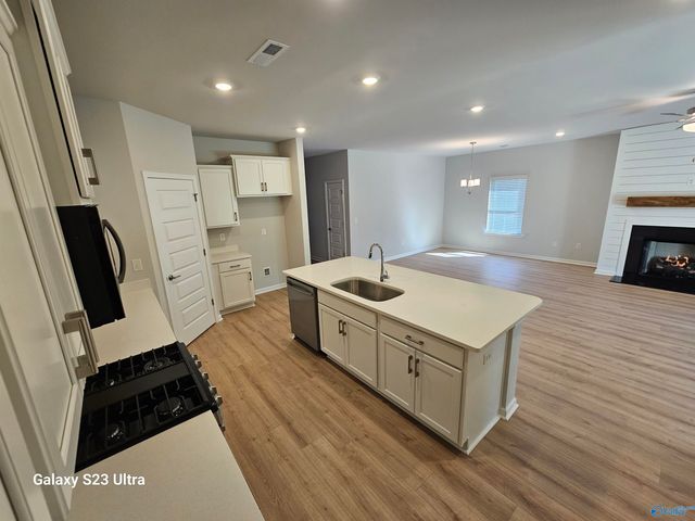 6007 Margie Collins Drive, Owens Cross Roads, AL 35763