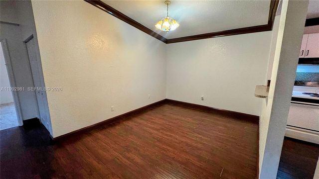 3211 NW 191st St, Miami Gardens, FL 33056