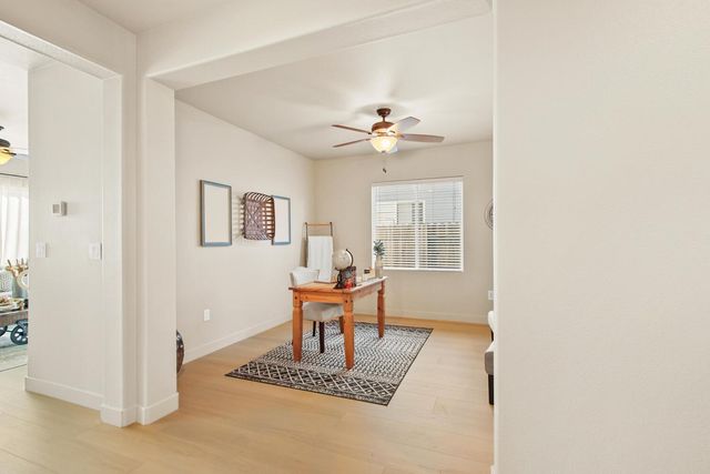 3695 Topaz Rd, West Sacramento, CA 95691