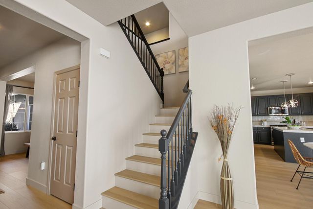 3695 Topaz Rd, West Sacramento, CA 95691