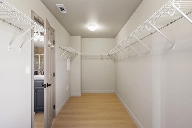 3695 Topaz Rd, West Sacramento, CA 95691