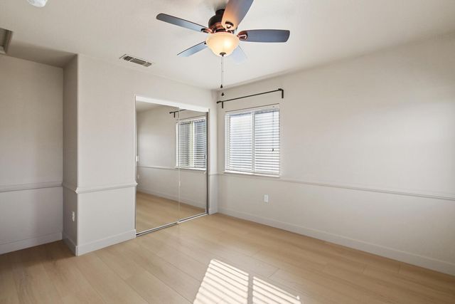 3695 Topaz Rd, West Sacramento, CA 95691