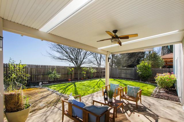 3695 Topaz Rd, West Sacramento, CA 95691