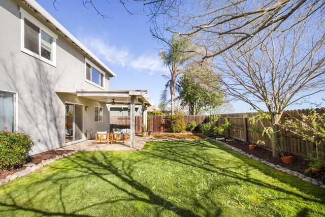 3695 Topaz Rd, West Sacramento, CA 95691