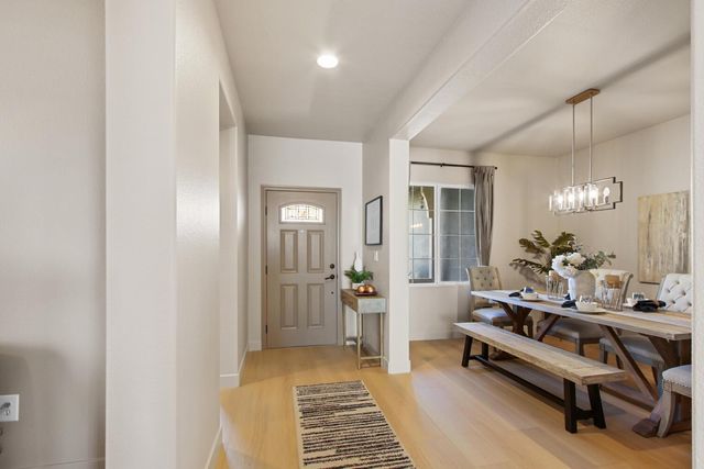 3695 Topaz Rd, West Sacramento, CA 95691