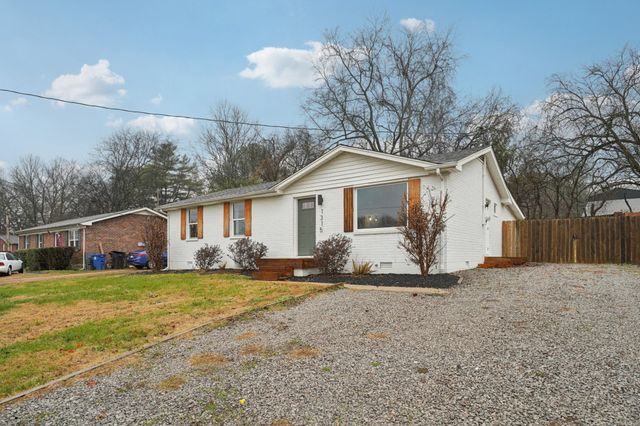 1315 Robin Hill Rd, Franklin, TN 37064