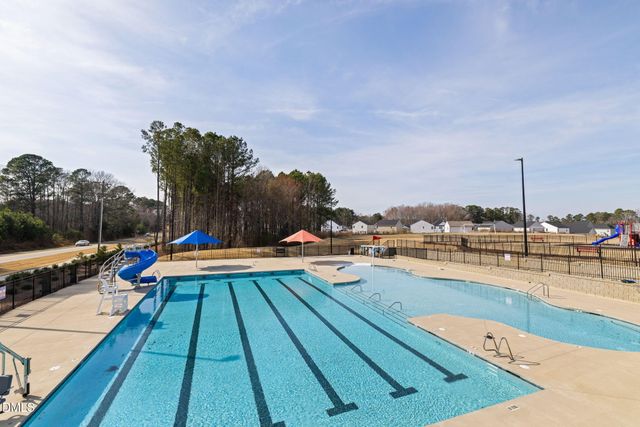 544 Barrington Row Avenue, Zebulon, NC 27597