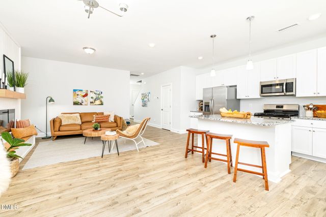 544 Barrington Row Avenue, Zebulon, NC 27597