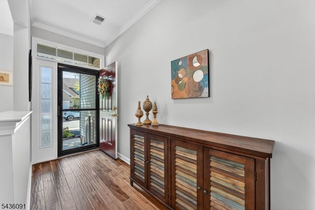 32 Benjamin St, Franklin Twp., NJ 08873