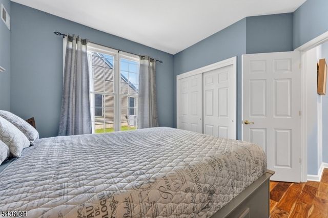32 Benjamin St, Franklin Twp., NJ 08873
