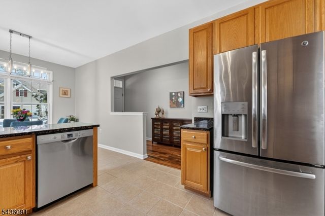 32 Benjamin St, Franklin Twp., NJ 08873