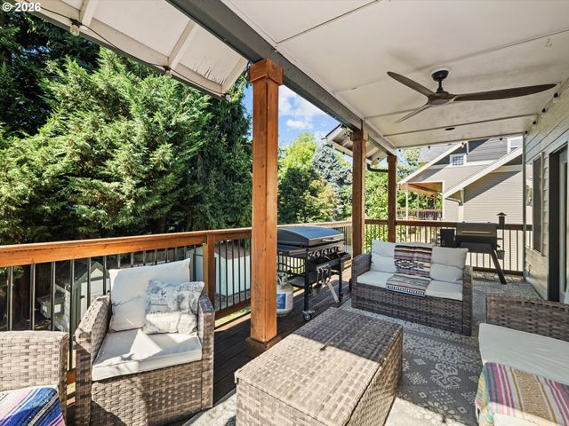 2792 LANCASTER St, West Linn, OR 97068