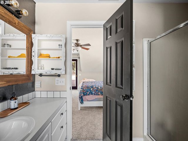 2792 LANCASTER St, West Linn, OR 97068