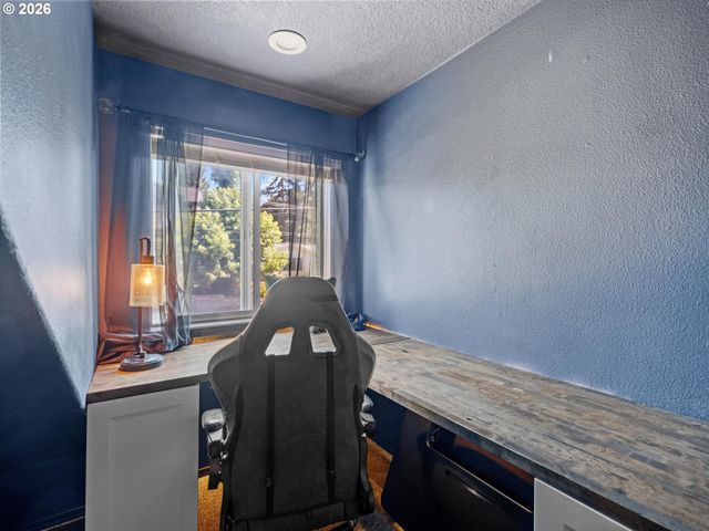 2792 LANCASTER St, West Linn, OR 97068