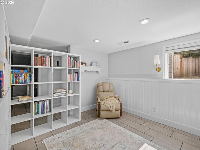 2792 LANCASTER St, West Linn, OR 97068