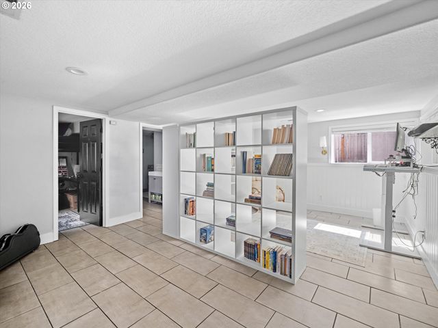 2792 LANCASTER St, West Linn, OR 97068