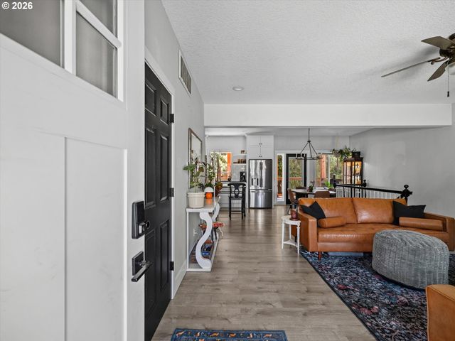 2792 LANCASTER St, West Linn, OR 97068