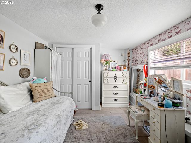 2792 LANCASTER St, West Linn, OR 97068