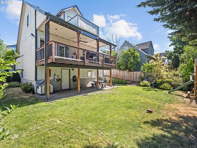 2792 LANCASTER St, West Linn, OR 97068