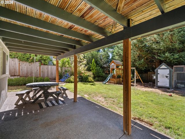 2792 LANCASTER St, West Linn, OR 97068