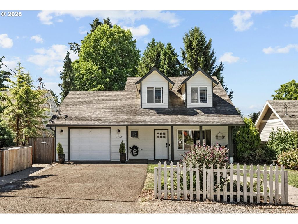 2792 LANCASTER St, West Linn, OR 97068