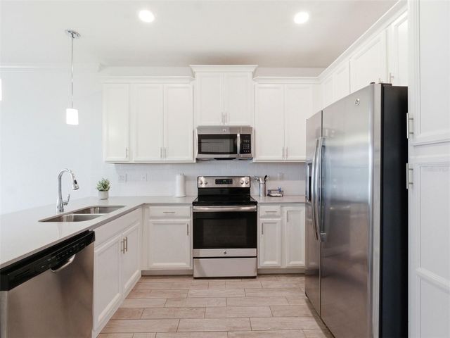 8529 ZOELLER HILLS DRIVE, Davenport, FL 33896